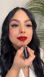 121K views · 2K reactions | Maquillaje con labios rojos  este labial me encanta! | DeisyMeza | Facebook
