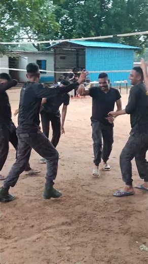 ✨🤣 commando in dance mode.....