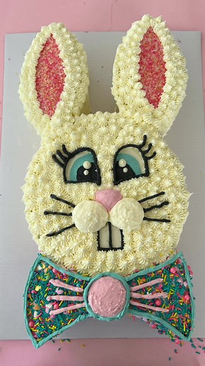 happy easter to those that celebrate 🪺🐰💕 #bunnycake #eastertreats #cakedecorating #familytradition @sweetapolita @McCall’s Since 1958