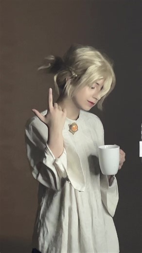 Genshin Impact Albedo Cosplay Showcase