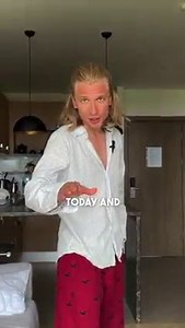 1.1K views · 41 reactions | Mantis position - one of the basic positions in the bodyflying. How we can start to fly it ? - look: You can start from the flying squirrel position training, next work on your cat position … | Leonid Volkov | Facebook