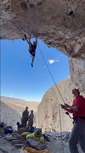 Connie Shang styling the moves on Alien vs Predator, 5.14. #alienvspredator #predator #climbing