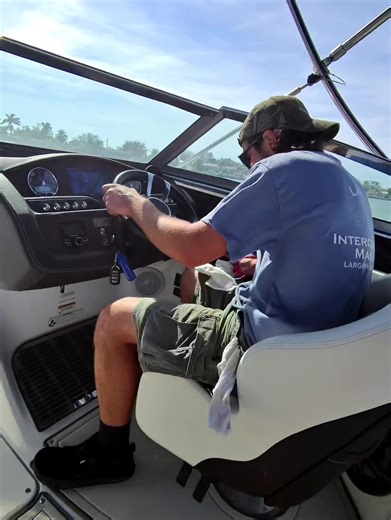 We might run into some light chop. #florida #Boat #mechanic #outboard