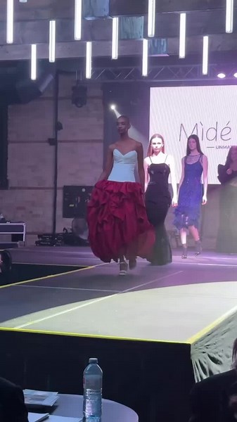 Witness the epitome of elegance as Mide Tamar’s creation grace the runaway! @panachemanagement @enasalainiphotography #artreels#fashiondesigner#fashiondesign#fashiondesignstudent#fashiondesignerslife#fashionreels#hautecouture#midetamar#unmatchedelegance#