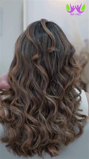 CÚRCUMA E AÇAFRÃO: O ANTI -INFLAMATÓRIO NATURAL QUE PODE AJUDAR ATÉ COM A CALVÍCIE