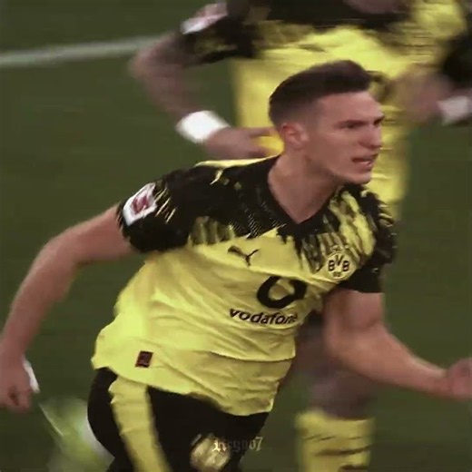 Schlotterbeck deffending 🧱🥶 Subscribe for more edits ⚽