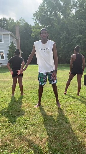 She tried taking my back bend #foryoupage #foryou #fyp @aaliyahwalker48 @tdwdanced