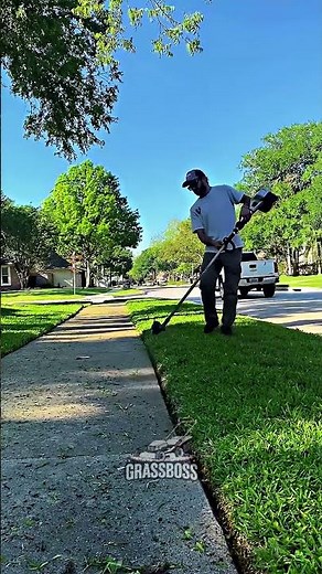 Perfect Garden Lawn Borders and Sharp Grass Edges for Elegant Finish 🌱 | #grasscutting #lawncare
