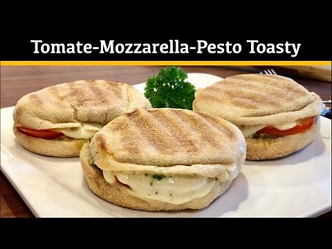Tomate Mozzarella Pesto Toasty im OptiGrill