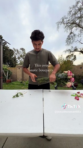 DIY Flower Arrangements to Show Mom Love