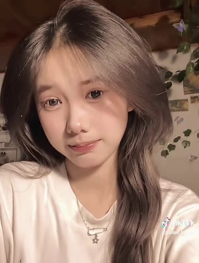 Hann và phong cách thời trang đồ pinky