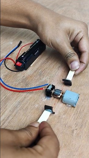 DIY Electric Motor Using Simple Parts⚡😱