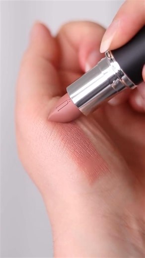 MAC Macximal Blankety Swatch 💄 | Best Nude Lipstick for Every Day