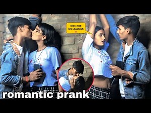ROMANTIC PRANK ON ROSHNI 😍 || ROSHNI को कर दी KISS 🤭❤️ || Aashish_prank
