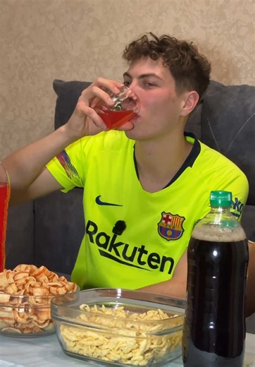 Готуємось до фіналу: Футбол, пиво і емоції