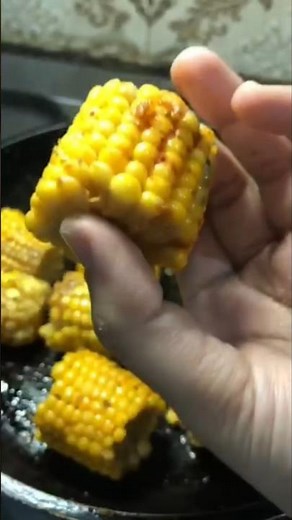 Garlic Butter Corn #corn #winterspecial #garlicbutter #snacksrecipe #cravingsatisfied #easyrecipe