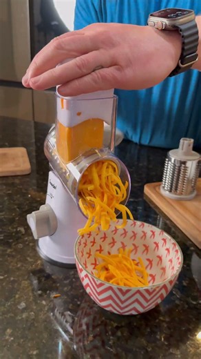 🧀 Food prep just got a whole lot easier.#KitchenHack #KitchenGadget #walmart