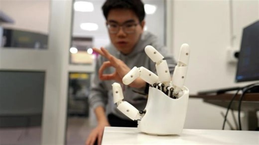 MIT’s smart wristband lets users control robotic hands with natural motion