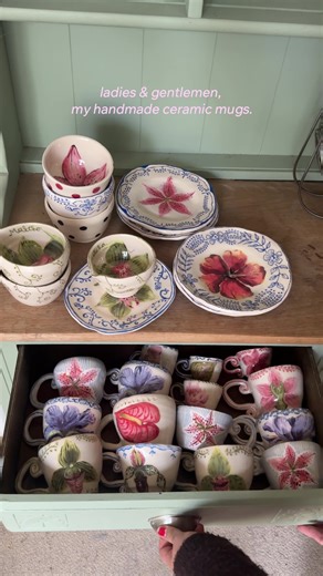 ladies & gentlemen , my handmade ceramic mugs 🫶🏼💐🌺 find them on my website @operose store