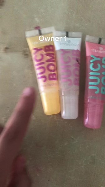 Video's van BFF❤️‍🩹❤️🍩🍬🍭 (@essence.roblox_bffs2) met original sound - w_2010