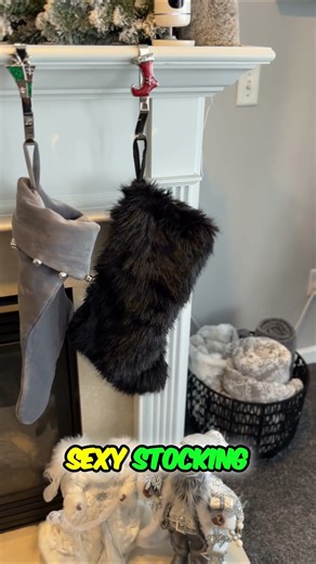 A Beautiful Black Christmas Tree #christmasdecor