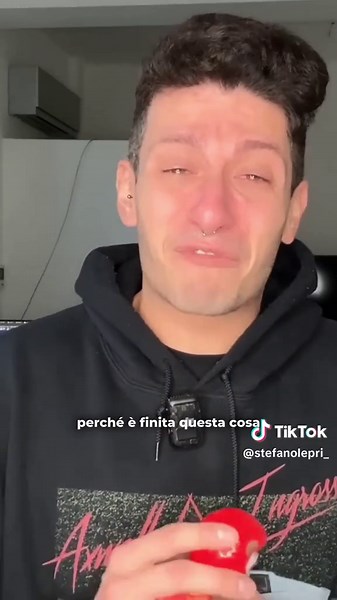 5 anni dentro ad un incubo, finalmente saprete la verità di ciò che mi è successo e cosa ho dovuto affrontare nella più grande ingiustizia che avessi mai potuto immaginare e mai avrei augurato a nessuno. Sono andato fino in fondo perché lo dovevo a me stesso, al ragazzino che 5 anni fa si è visto rovinare la vita da una menzogna, sommerso di odio e diffamazione, oggi inizia la mia nuova vita. Ringrazio chiunque sia stato al mio fianco ma in particolare me stesso perché avrei potuto mollare in ta