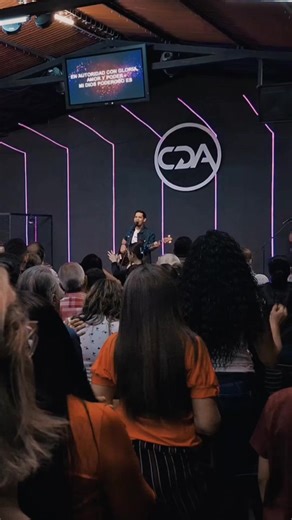 Nuestro Dios poderoso es