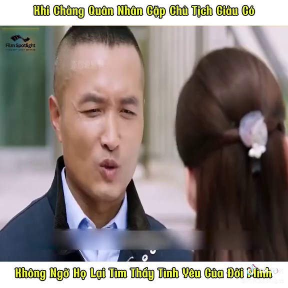 Chuyện Tình Đầy Xúc Động Giữa Quân Nhân và Chủ Tịch