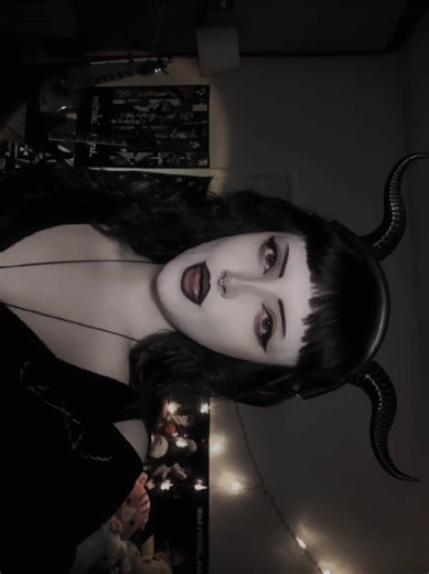 FreyaMoMo (@freyamomo_)’s videos with Atonement - Conquer Divide