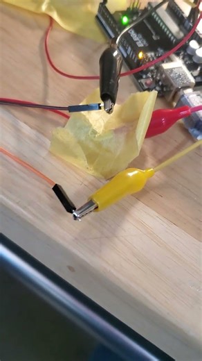 Adafruit Ultimate GPS using Arduino Uno and VisualGPSView.