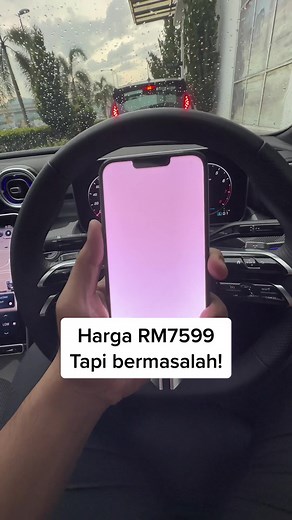 Selalu tengok orang lain kena kar group FB iPhone. Tapi sekarang, iPhone 13 Pro Max aku sendiri kena White Screen of Death (WSOD). Isu yang banyak jadi pada model 13 Pro/Max di Malaysia. iPhone korang ok lagi ke? #FYP #WSOD #WhiteScreenofDeath #iPhone13Pro #iPhone13ProScreen
