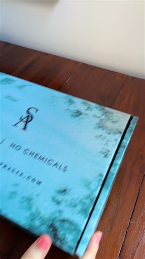 Make the #SwitchToSozo now and get ready to say "My hair has NEVER looked this good!" Achieve your healthiest scalp & hair with only all-natural, Aussie developed & made hair products 🌿 Plus, join our Sozo Australia family & get 10% off as a VIP now! | Sozo Australia