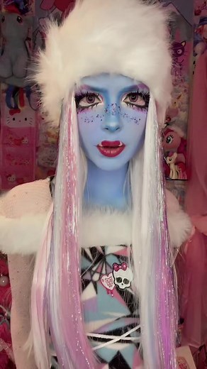 Why do the knock-off Takis actually slap #abbeybominablecosplay #abbeybominable #monsterhighcosplay #monsterhigh #cosplay