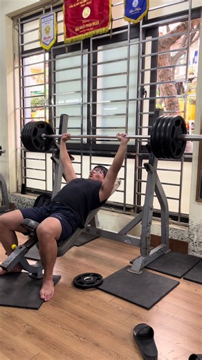 Holy Incline Bench Press - 225 lbs Power Lift