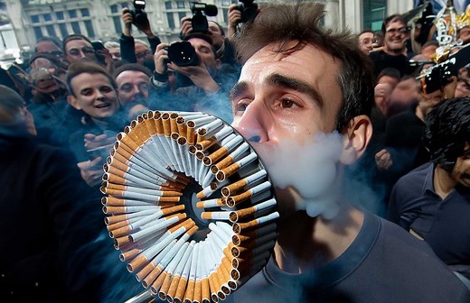 In 1996 Stefan Sigmond smoked 800 cigarettes in less than 6 minutes
