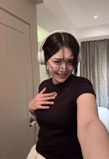 헤드셋 날아감과 이혼 이야기