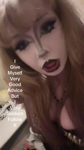 Goth Girl's Dilemma: Ignoring Good Advice