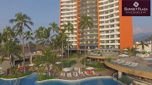 Welcome to Sunset Plaza #PuertoVallarta bit.ly/1CrausS | Sunset Plaza Beach Resort