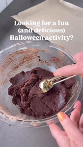 15K views · 66 reactions | Looking for a fun (and delicious) Halloween activity?  These Witch Hat Cookies are so easy to make, and even easier to eat! Ready to bake? Get the recipe here 慄‍♀️ https://vjcooks.com/witch-hat-cookies/ | VJ cooks | Facebook