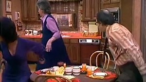 Maude S01E18 Florida's Problem