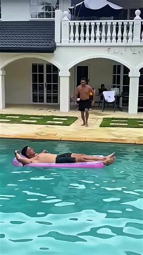 Funny prank 🇺🇸🤣🤣 #scareprank #prankwars #funnyvideos #usa #fyp | Funny Prank