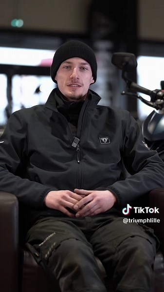 Backstage Story Ep 9: Découvrez Charles, technicien moto