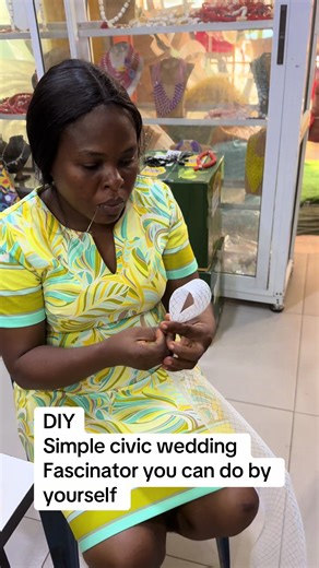 Tutorials on how to make a simple civic wedding Fascinator #diybridafascinator #howtomakefascinators #fascinatorstoreinoshodi