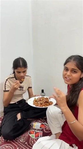 kya puniya Bhaiya ko restaurant khol lena chahiye? #shorts #siblings #cooking #theroameramit