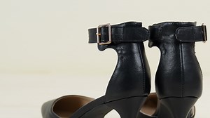 Watch DREAM PAIRS Women's LOWPOINTED Low Heel Dress Pump Shoes on Amazon Live