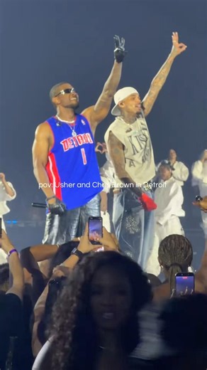 Chris Brown & Usher End Detroit Night 3 ❤️ #rnbtour #breezy