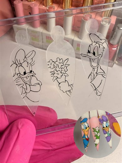 Daisy and Donald Duck Nail Art Tutorial
