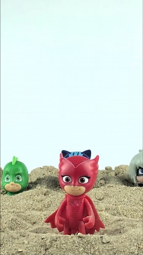 Dino Vs Pj Masks for kids satysfying video #dino #dinosaur #pjmasks #kineticsand #wronghead #forkidspage #asmr #forkids #rainbow #relaxingasmr #oddlysatisfying #cutting