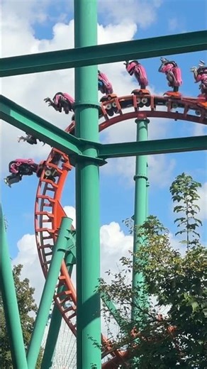 The First Vekoma SLC! | Condor, Walibi Holland