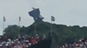 Blimp crashes at Wisconsin golf tournament